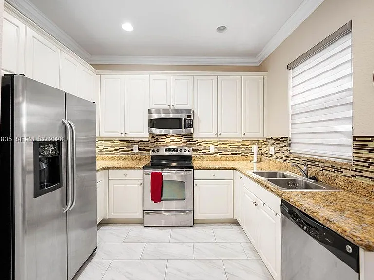 7841 Jewelwood Dr — Photo 13