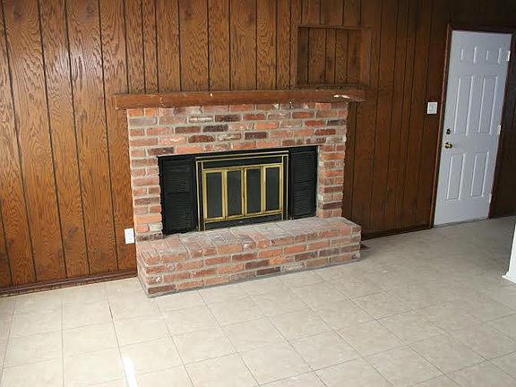 3rd image of 4904 N Kitley Ave