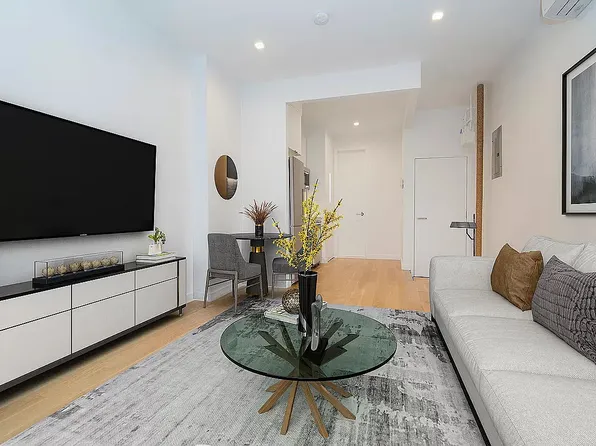 137 Thompson Street image 3 of 8