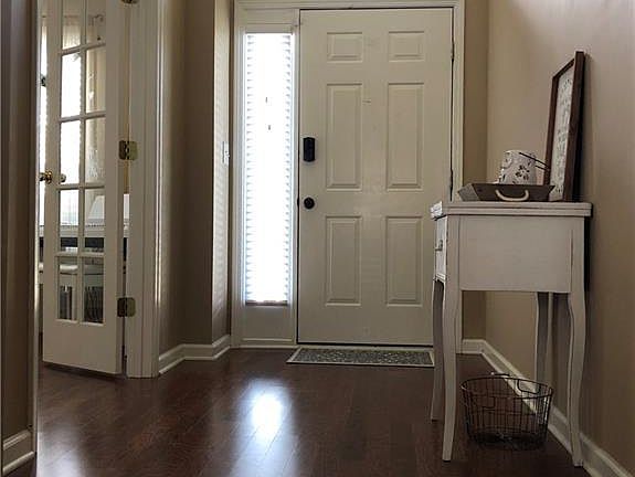 2nd image of 3837 Claiborne Cir