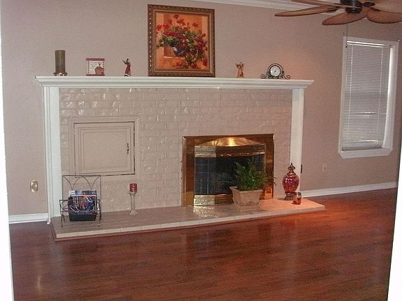 5th image of 19 Lake Oak Dr