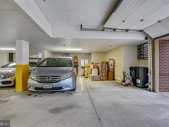 3rd image of 3939 Old Dominion Blvd