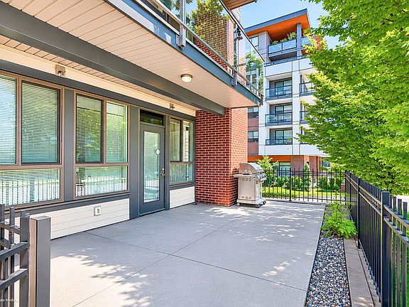 3rd image of 3080 Gladwin Rd #111