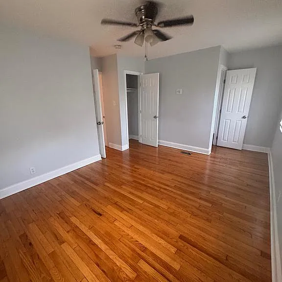 5200 Ready Ave — Photo 4