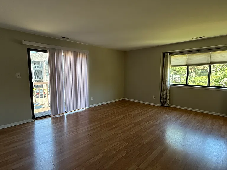 504 Britton Pl — Photo 6