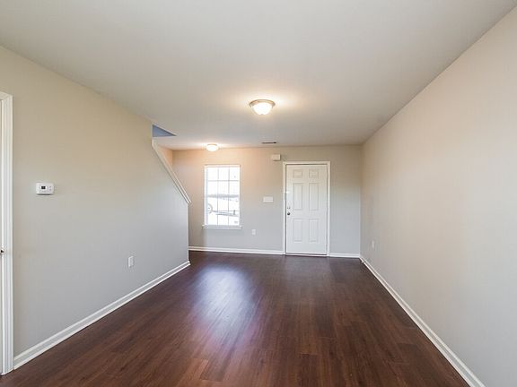 5th image of 4909 Broad Leaf Ct