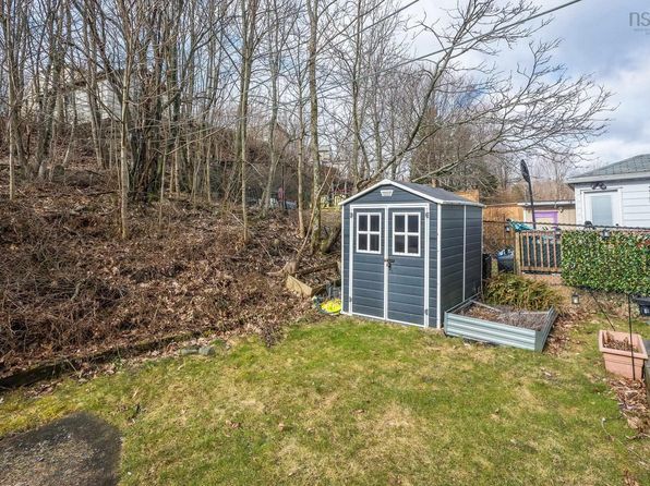 3668 Lynch St, Halifax, NS B3K 3L2