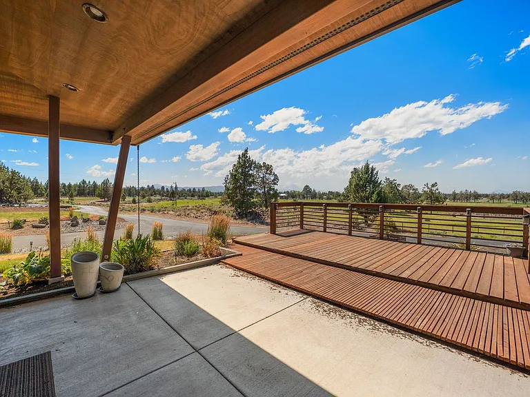 64144 Pioneer Loop — Photo 54