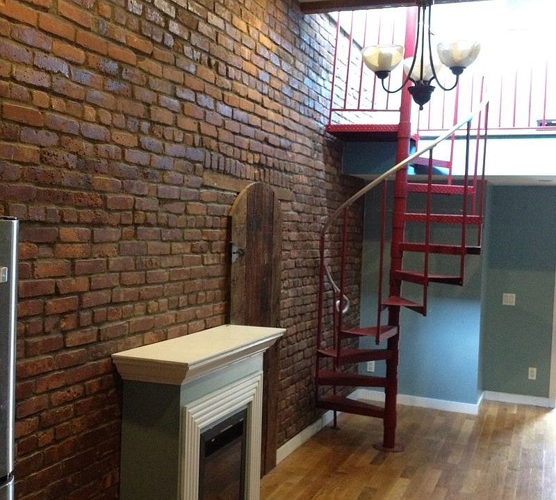 1st image of 1341 Hancock St #32