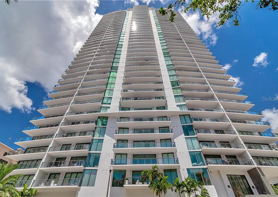 1st image of 100 1st Ave N #3802