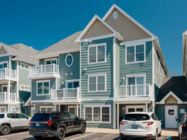 100 Hope St Suite 11, Traverse City, MI 49686