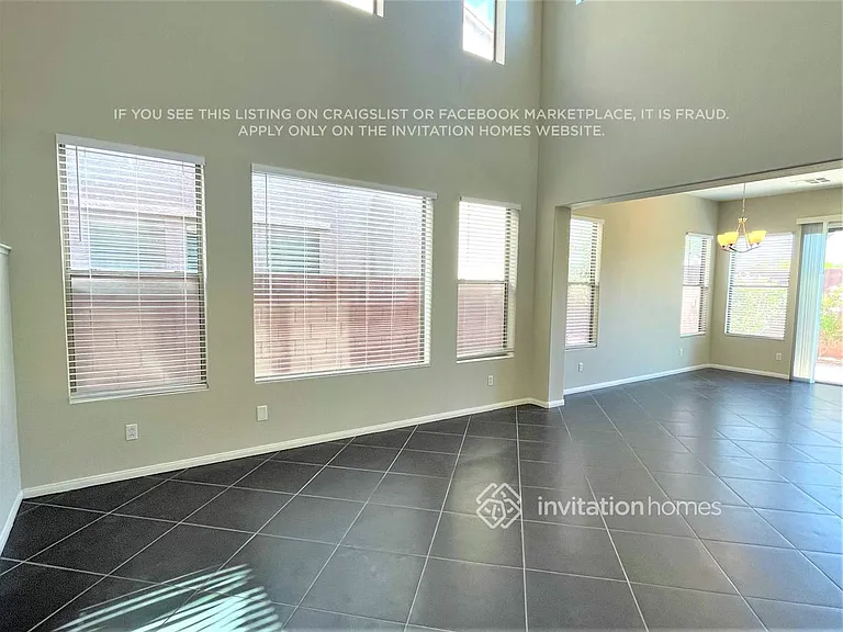 10463 Foggy Glen Ave — Photo 2