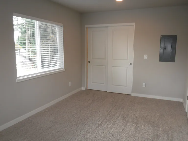 5295 Chehalis Dr N — Photo 14