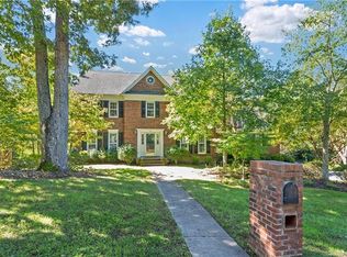 2002 Kilkenney Hill Rd, Matthews, NC 28105