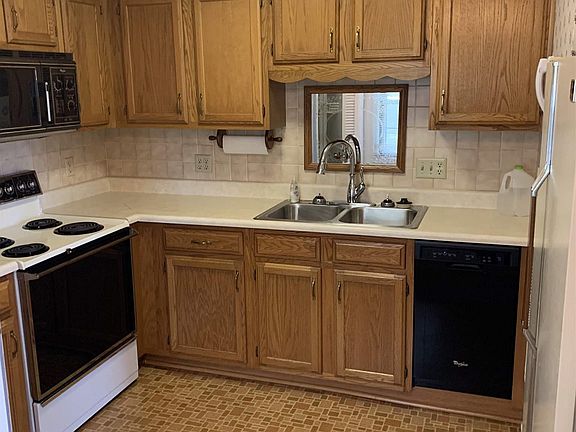 5th image of 206 Buckingham Dr