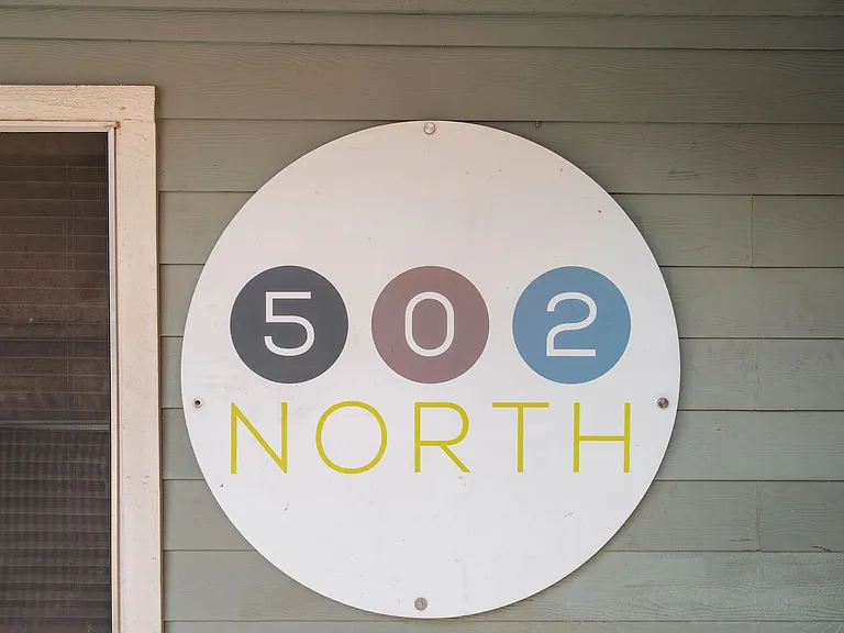 502 W Longspur Blvd — Photo 6