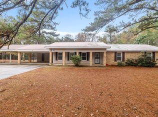 8 Lott Purvis Rd, Hattiesburg, MS 39401