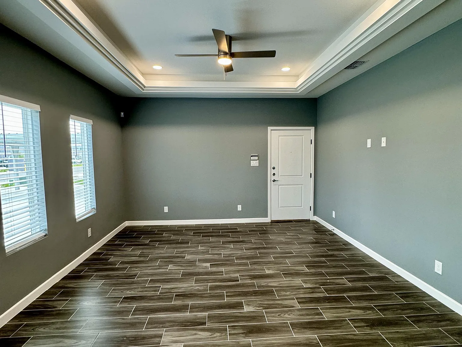 3004 West Driftwood Street - 2 — Photo 3