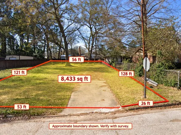 125 Laurie Ln, Willis, TX 77378