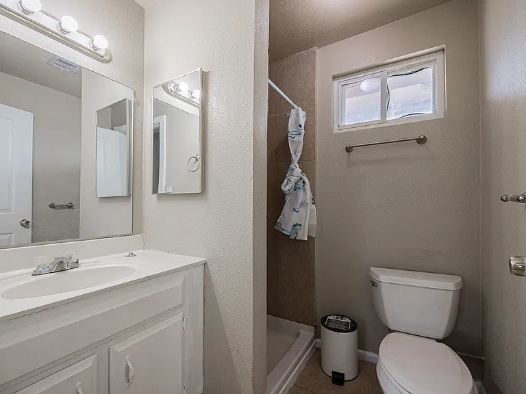 2062 E Nancy Ln — Photo 15