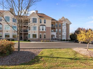 N74W13737 Appleton AVENUE #107, Menomonee Falls, WI