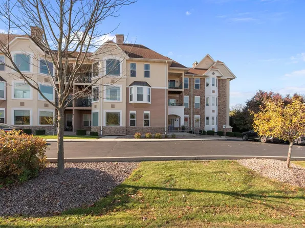 N74W13737 Appleton AVENUE #107, Menomonee Falls, WI 53051