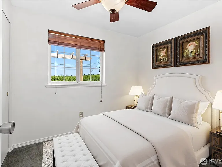 444 Marine View Pl — Photo 15