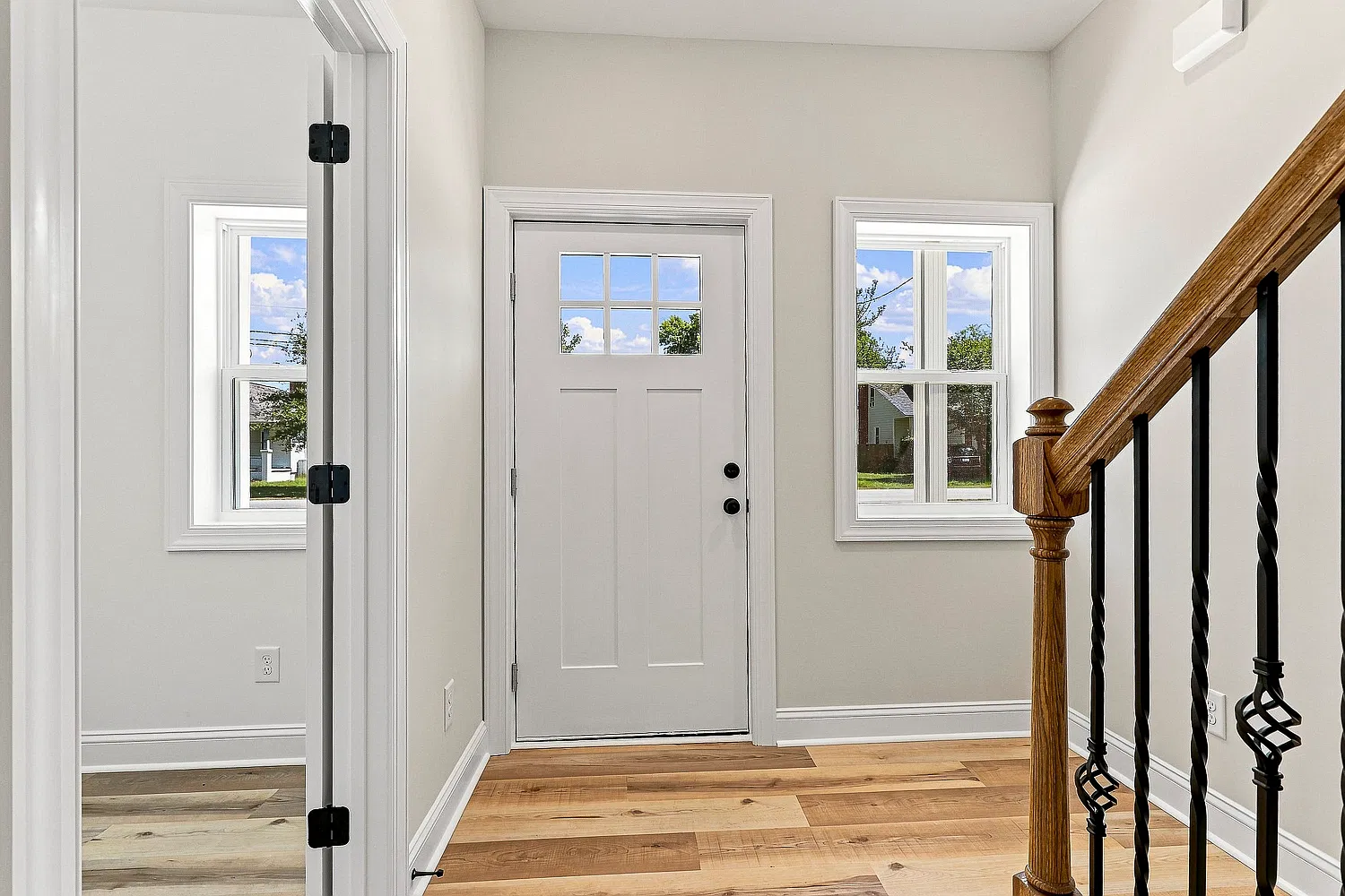 3 bed, 2.5 bath, 1784 sqft, $2,000 — Photo 4