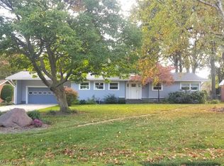 546 Woodland Dr, Tallmadge, OH