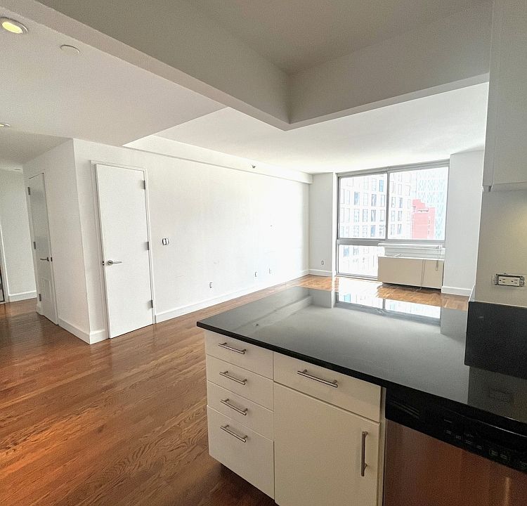 1st image of 225 Schermerhorn St APT 4G