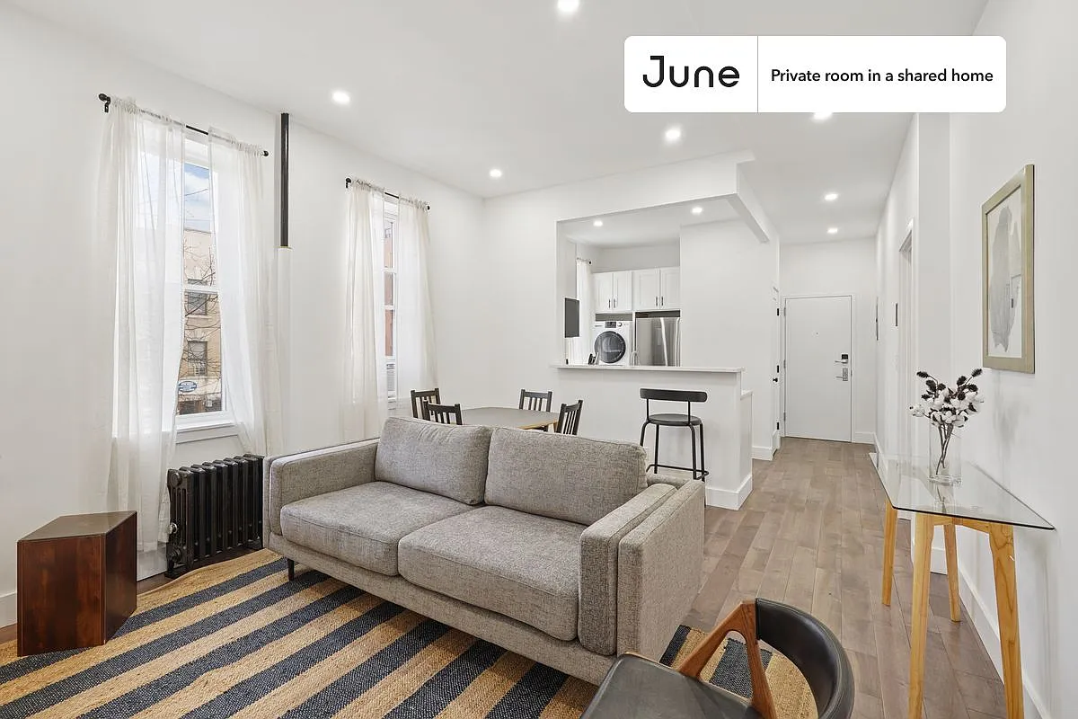 Full bedroom in 4 bed/1 bath home in Prospect Lefferts Gardens #377 A — Photo 3
