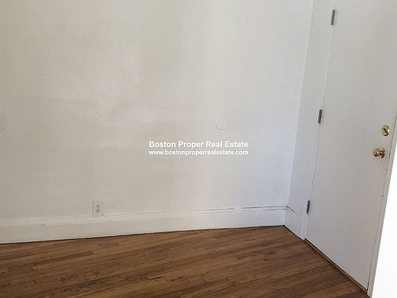 151 Park Dr. #36 Boston - Fenway Unit Photo 3 (1)