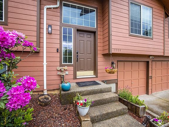 5th image of 19904 84th Avenue E