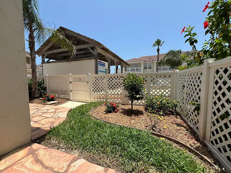 14813 Leeward Dr #404 — Photo 30