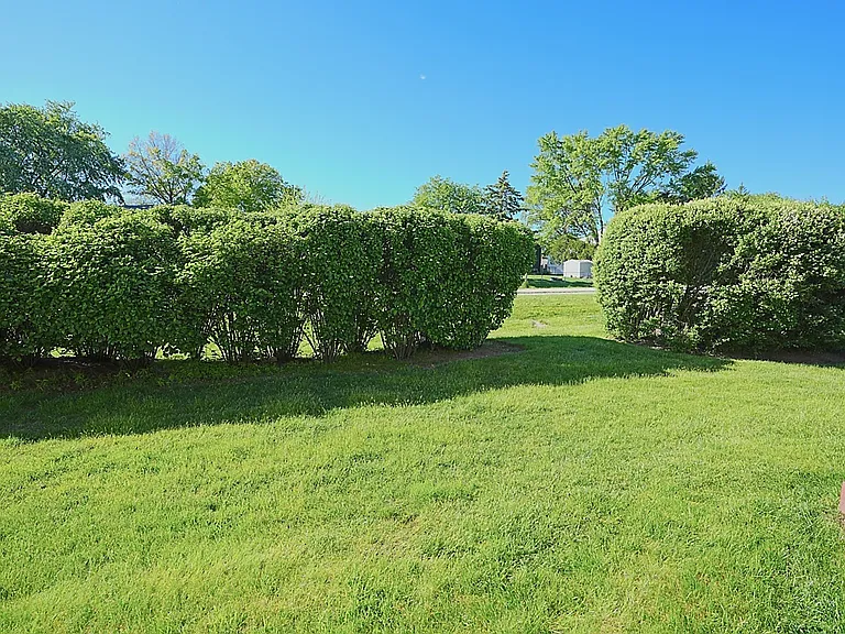 2684 Waterford Ct — Photo 20