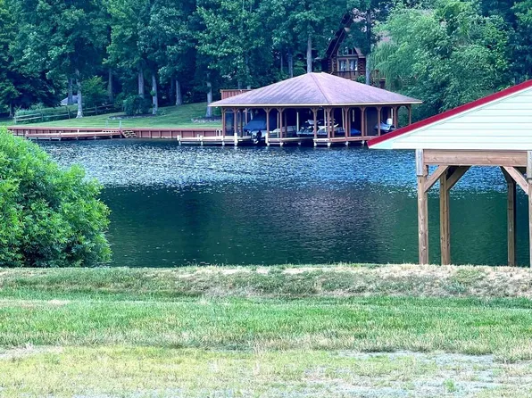 73 Dove Ct, Louisa, VA 23024