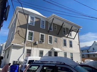 76 Sylvian St, Central Falls, RI 02863