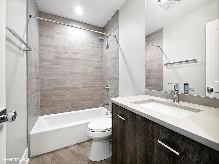 3839 N Clark St — Photo 9