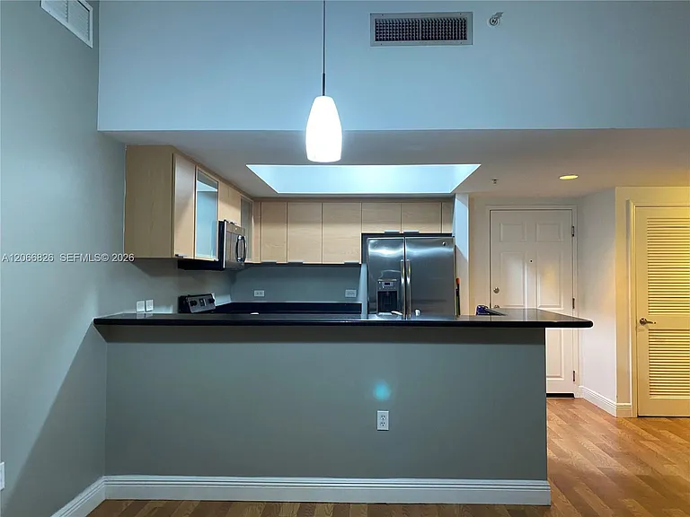 140 S Dixie Hwy #1025 — Photo 12