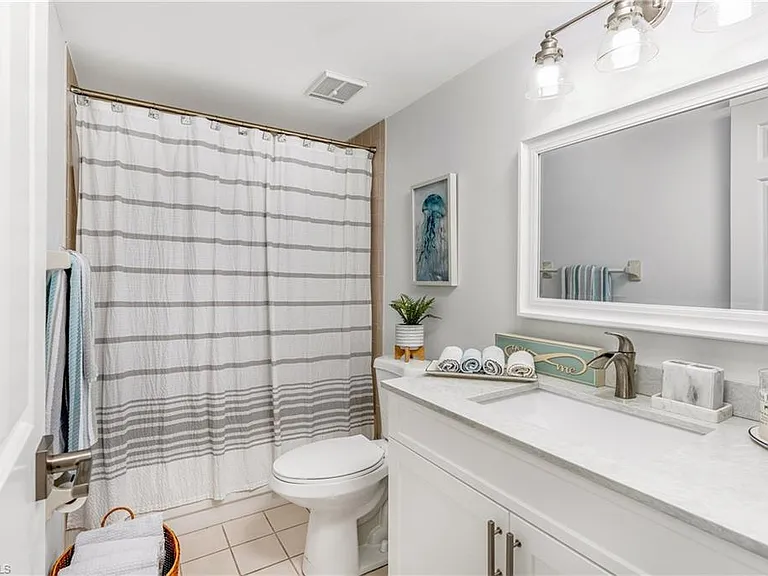 3001 Sandpiper Bay Cir — Photo 11