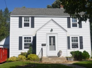 611 11th St SW, Willmar, MN 56201