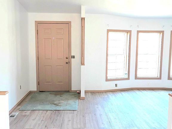 5th image of 16145 N Wenas Rd
