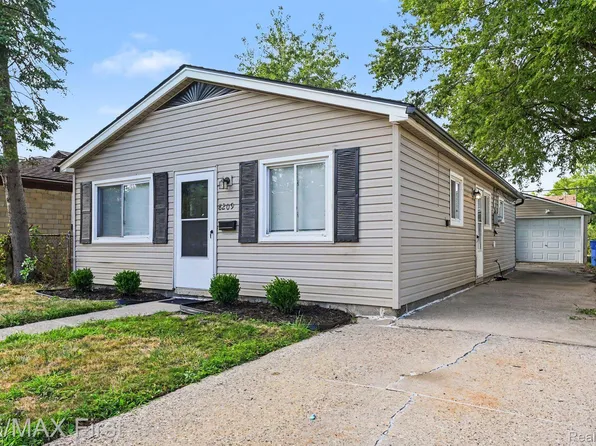8209 Toepfer Rd, Warren, MI 48089
