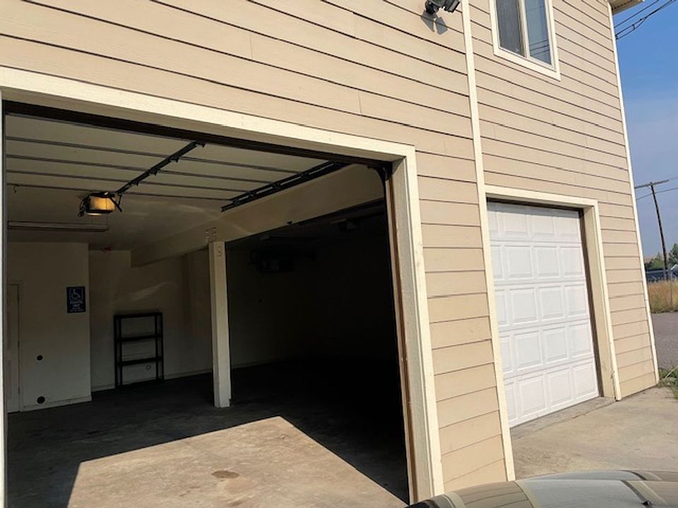 1st image of 600-602-604 Toole Ave #602