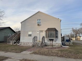 1600 W Main St APT B, Ottawa, IL 61350