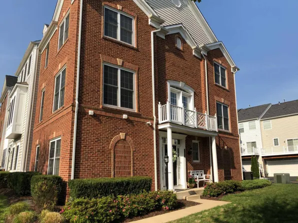 14907 Potomac Branch Dr #201A, Woodbridge, VA 22191