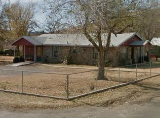 1208 E Avenue I, Alpine, TX 79830