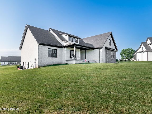 2nd image of 121 Liam Ct