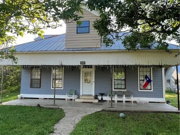 206 N Anglin St, Smiley, TX 78159