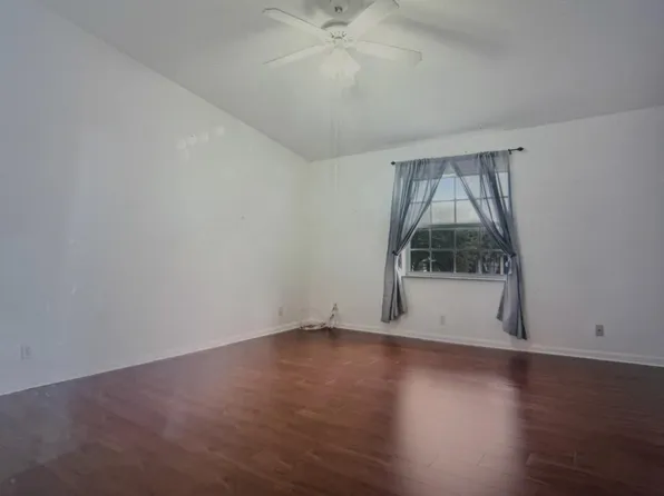 1434 Hawthorne Pl, Wellington, FL 33414